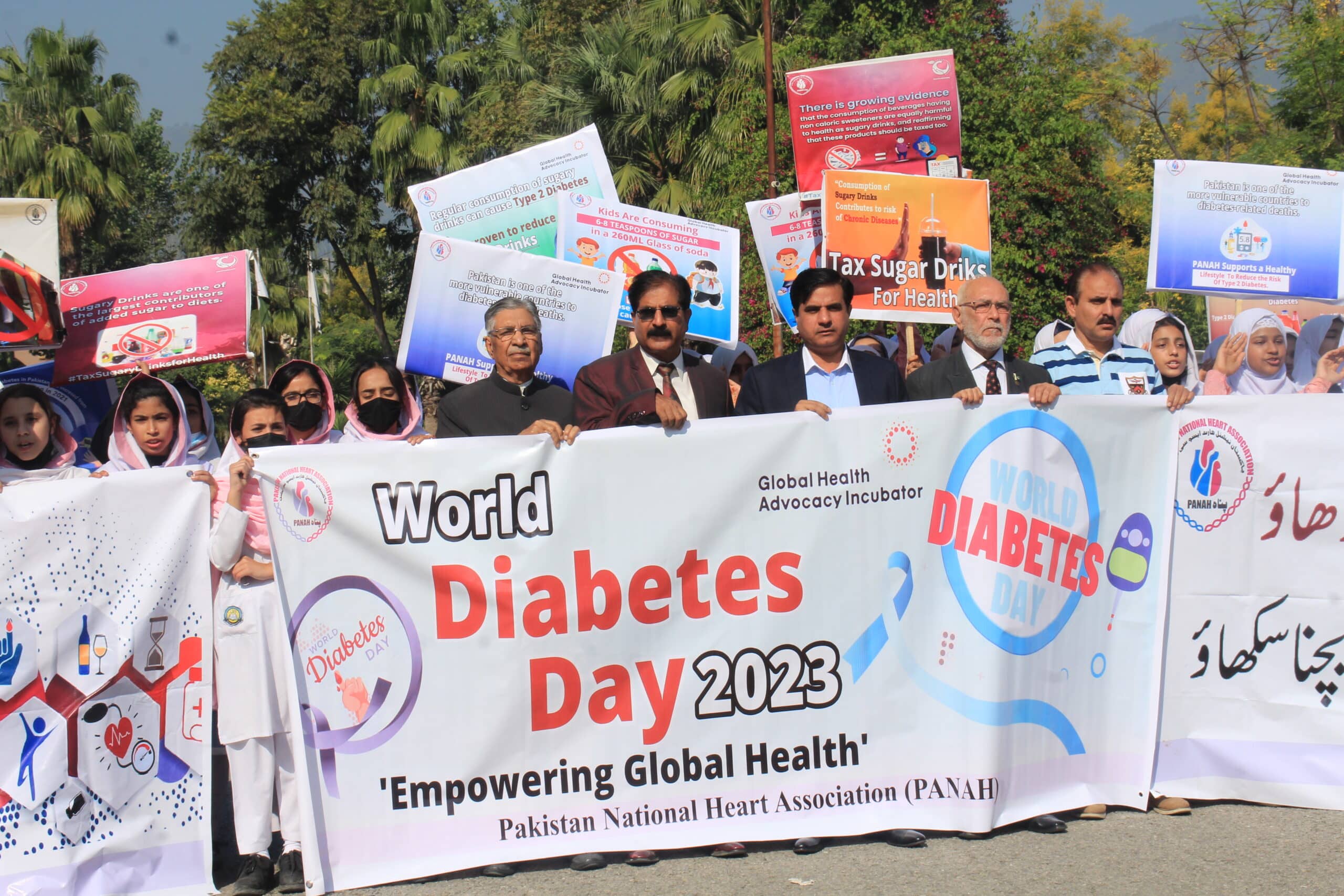 Pakistan National Heart Association(PANAH) Organized an walk On World Diabetes Day 2023 ,(Empowering Global Health ). Venue : In front of National Press Club Islamabad
